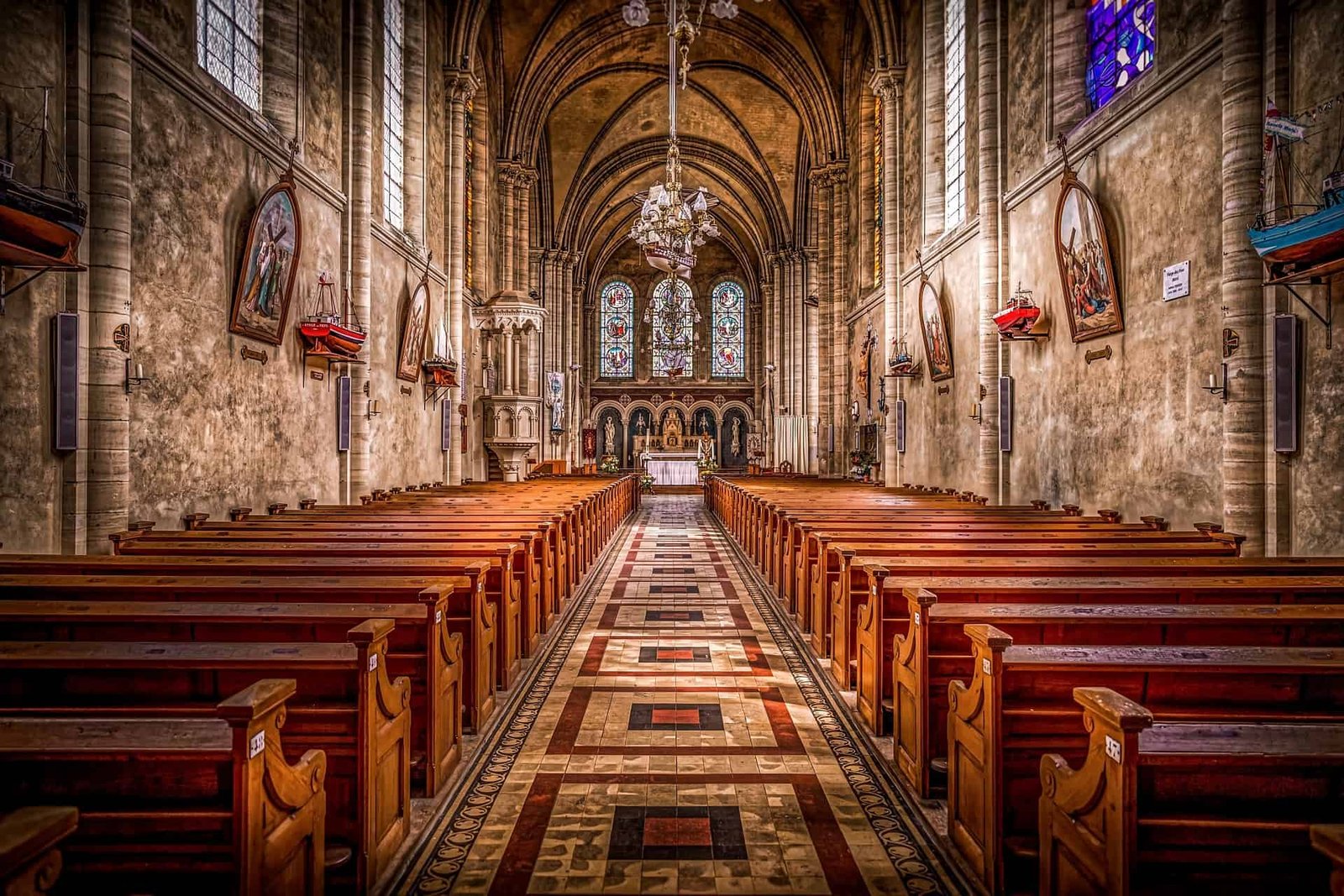 Aller à l'église au Danemark