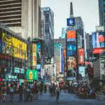 Utforska de bästa turerna och aktiviteterna i New York